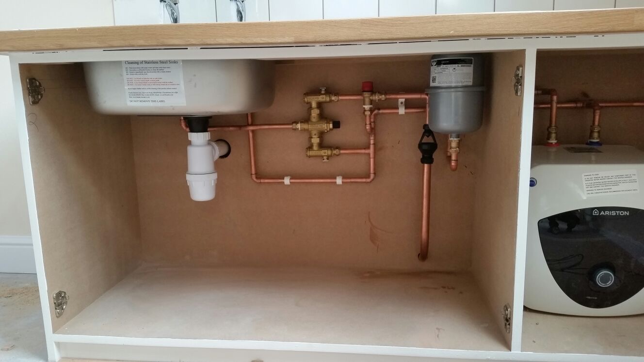 Retail commercial plumbing by Henman Dunn
